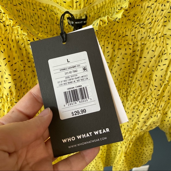 NWT Who What Wear Ruched Top- Size L - Picture 3 of 5